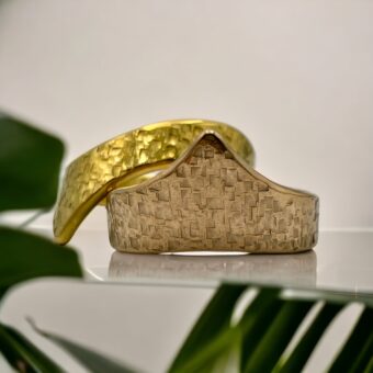 Odin - Structure Hammered - Gold Plated